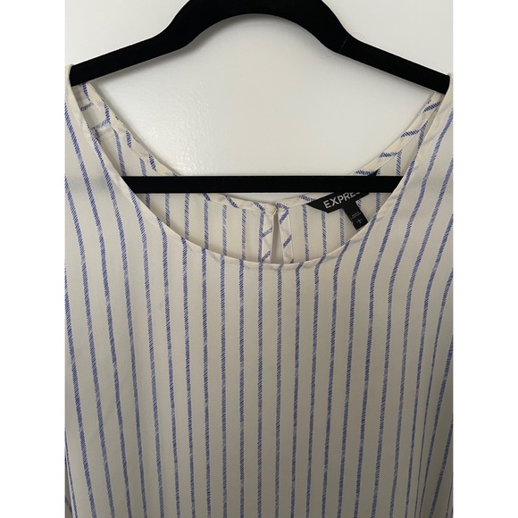Express White & Blue Striped Short Sleeve Top - Picture 2 of 5